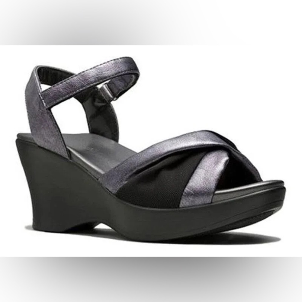 Akaishi Miwa Wedge Sandal